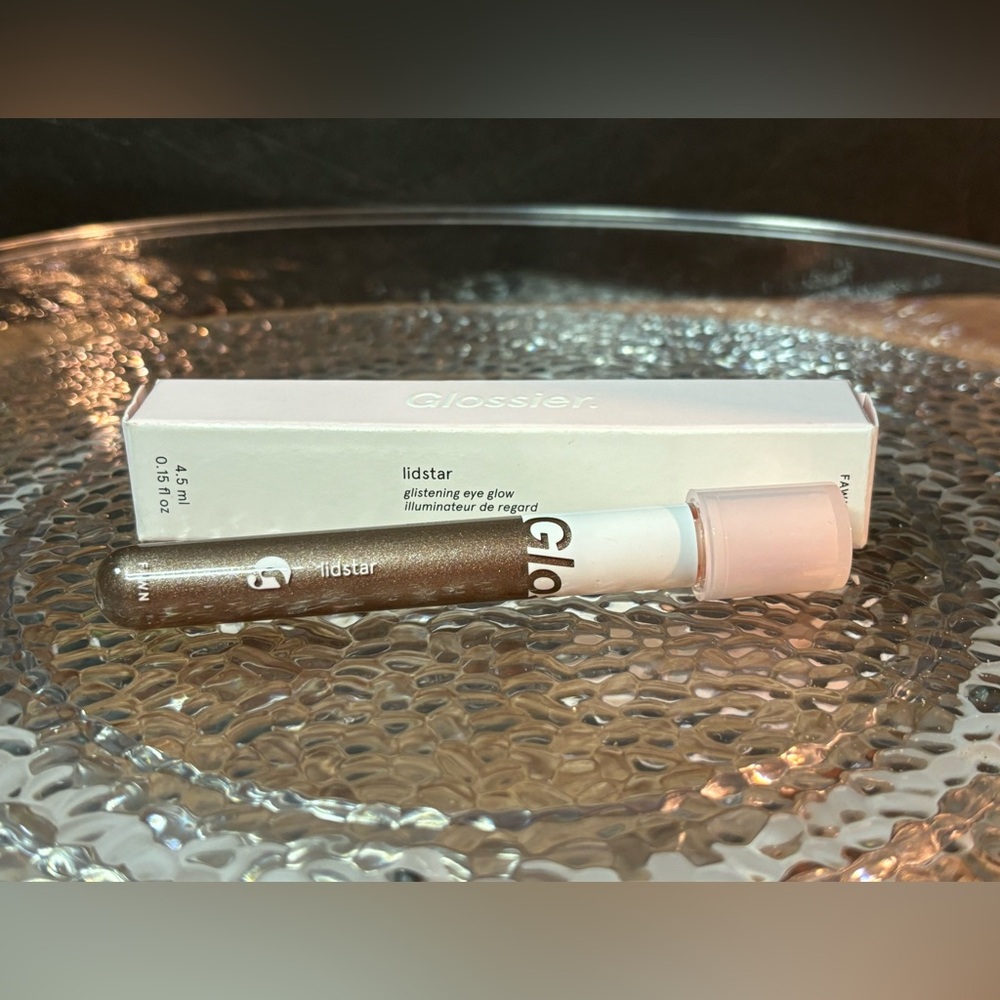 Glossier Lidstar Glistening Eye Glow